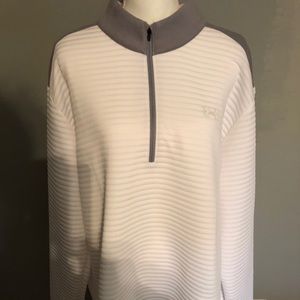 Men’s Under Armor top